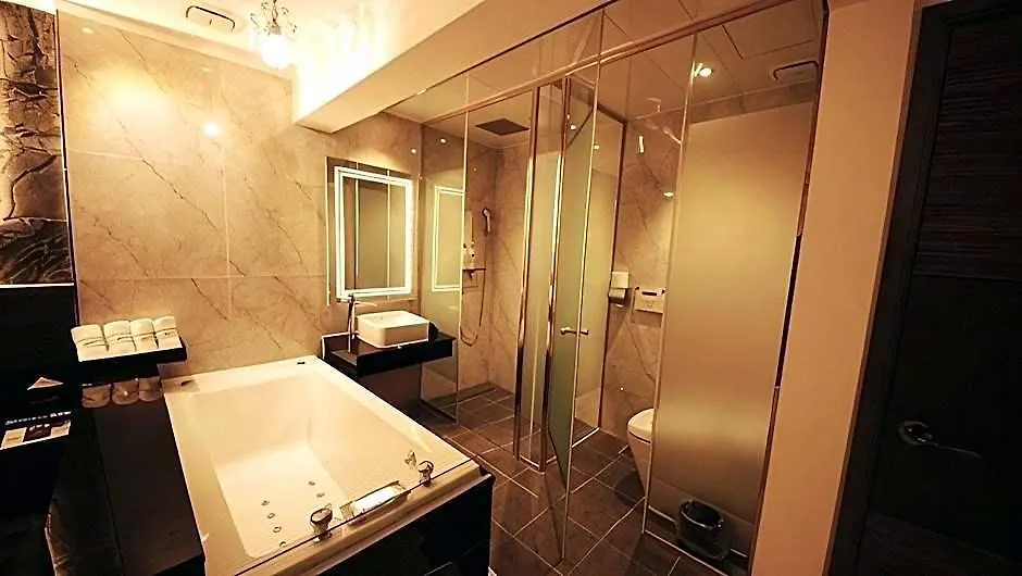 Incheon Hotel Buti& 2*,